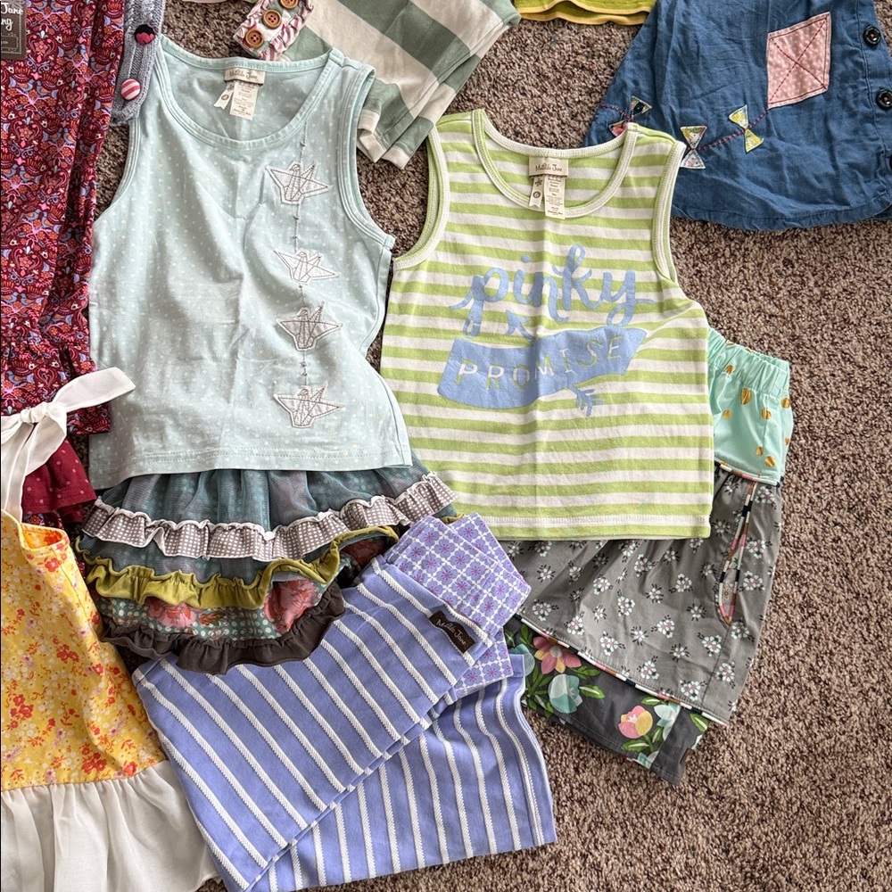 Matilda Jane Girls' Clothing mix and match lot.
Size 4. 7 tops 8 bottoms. - Picture 3 of 4